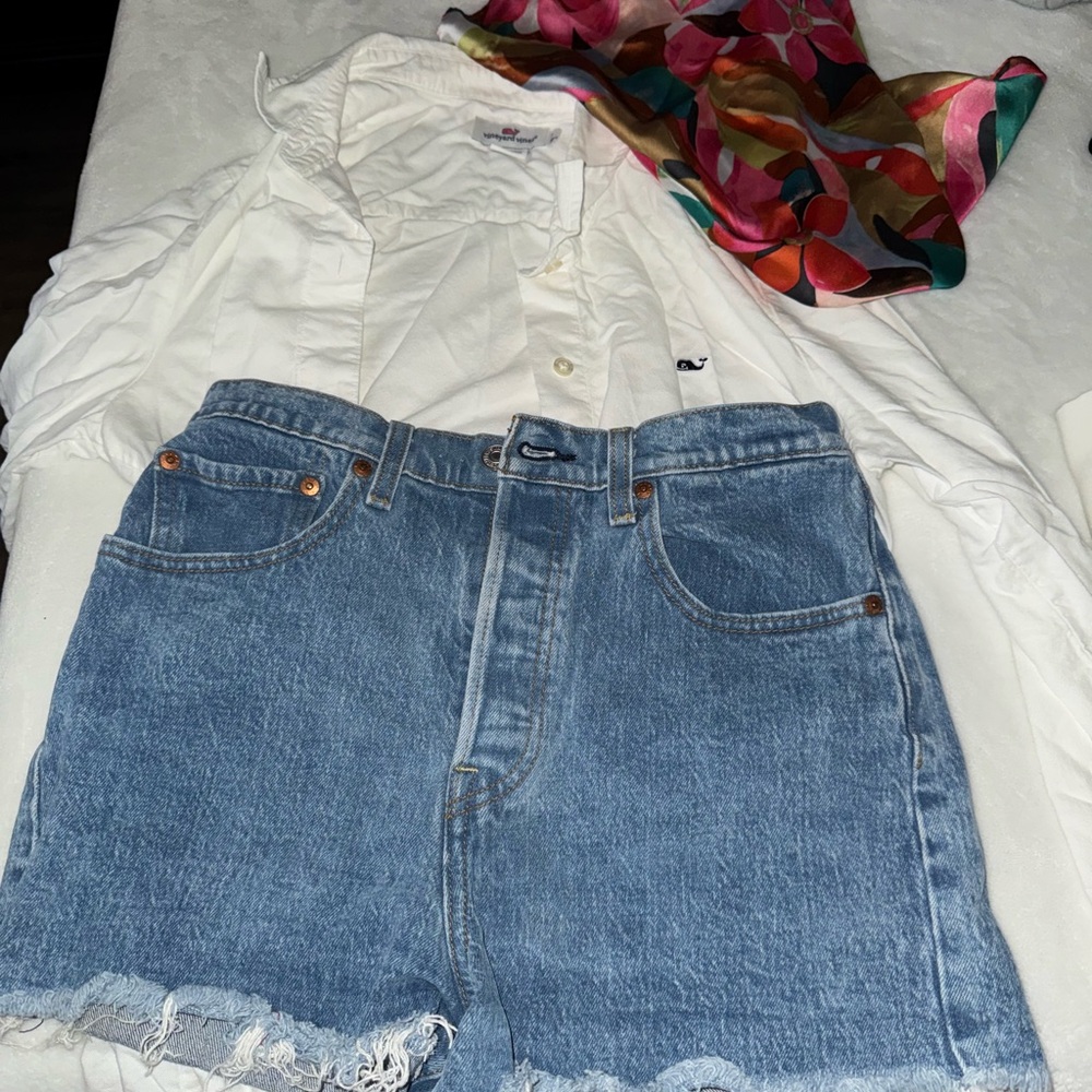 Levi’s Ribcage Denim Shorts